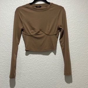 Solid fitted crop top